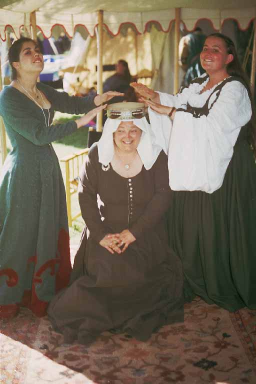 images/1999_17_0021.jpg, Rebecca Marie Robynson, Finella, the Harper, Moirin Chiardhubh ni Bhardhain