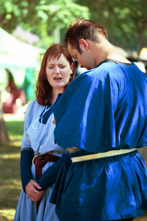 images/1999_16_0009.jpg, Leora the Red and Padraic Fraochda Idheach