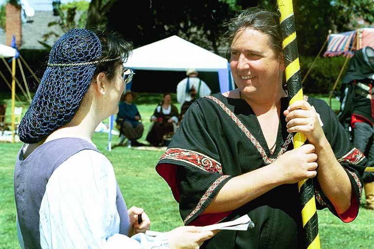 images/2000_16_02a.jpg, 58.1K, Neassa & Madog